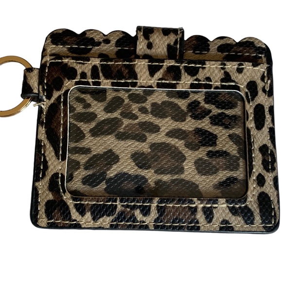 NEW Leopard Print Keychain Bracelet ID Photo Wallet Woman’s Accessories Purse - Picture 6 of 9